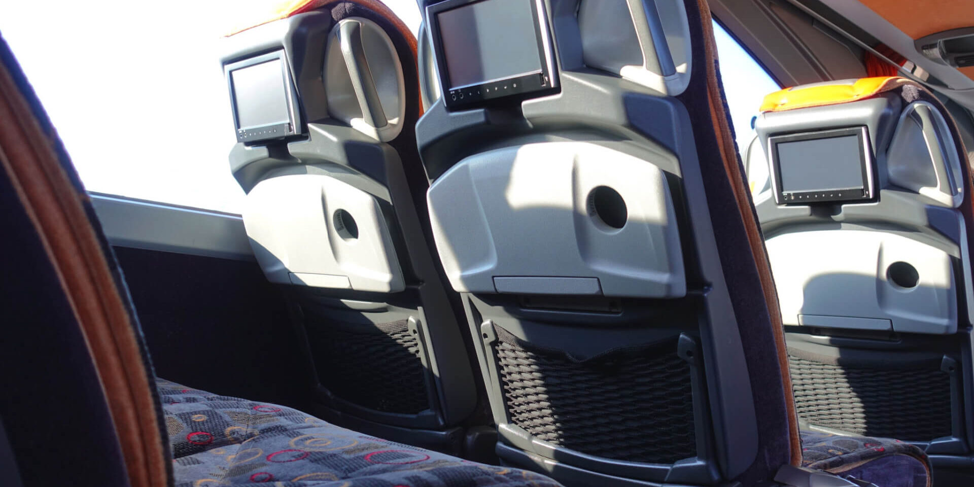 How Will You Choose the Best Bus Charters?