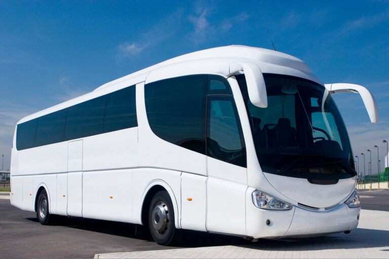 Discover the Benefits of Bus Hire to the Sunshine Coast